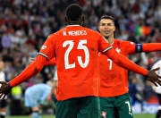 包含里程碑夜葡萄牙体育调整名单，德国杯清晨刷纪录，震撼外界，资深球员宣示担当的词条