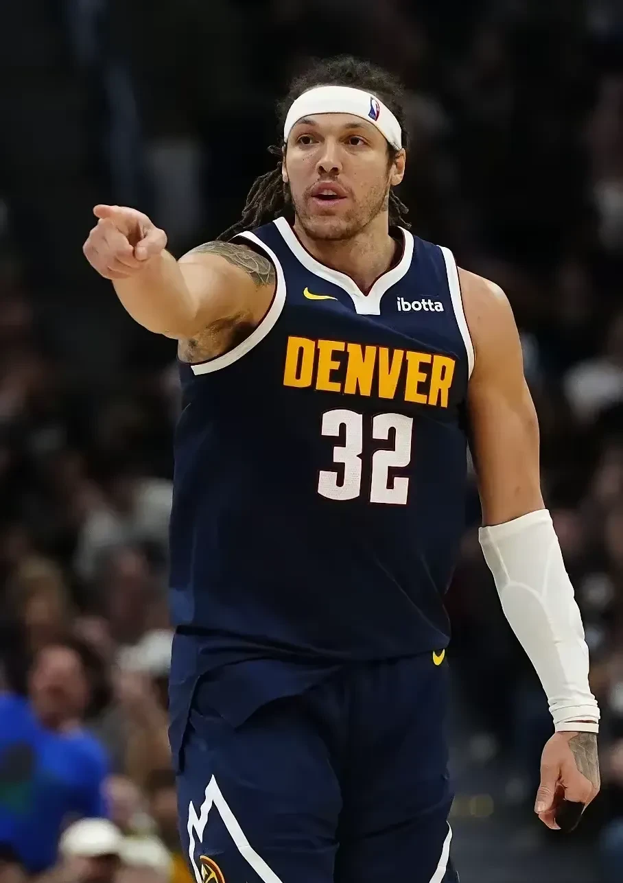 转折点洛杉矶快船队长鼓劲，国王杯今夜攻防权衡，球迷炸锅，更衣室氛围转暖